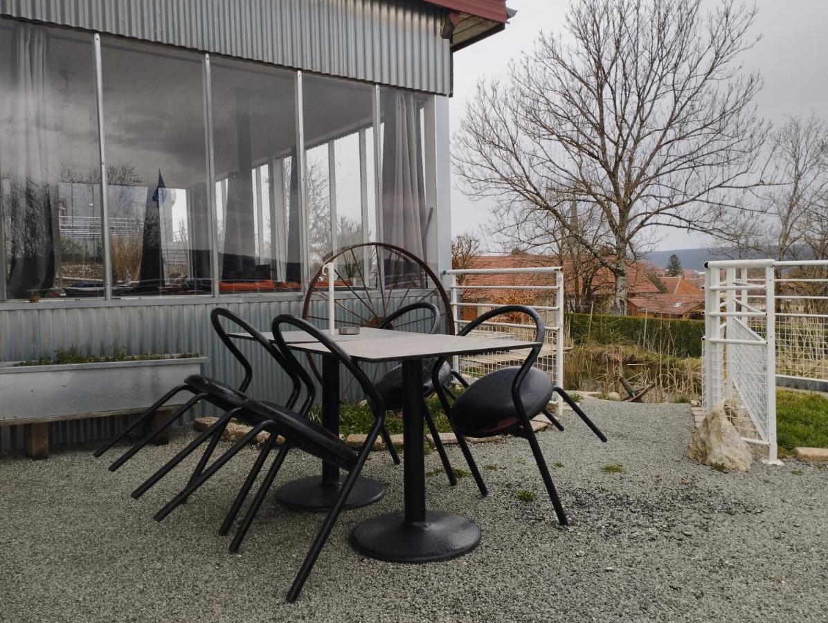 Best Price #3 "La Serre" X4 People Orchamps-Vennes 외부 사진